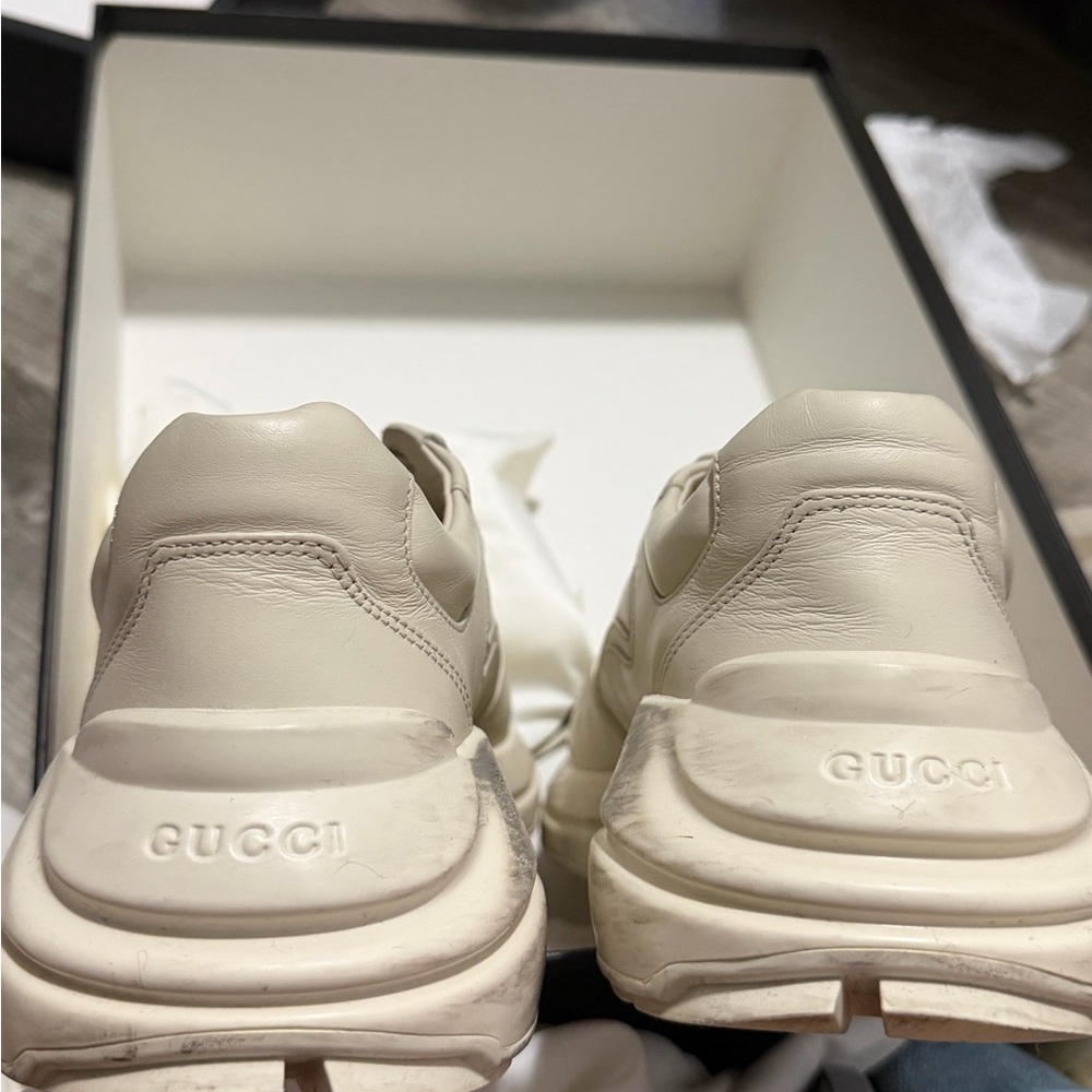 Gucci Rython Off-White Sneakers with Red Logo - Picture 7 of 8